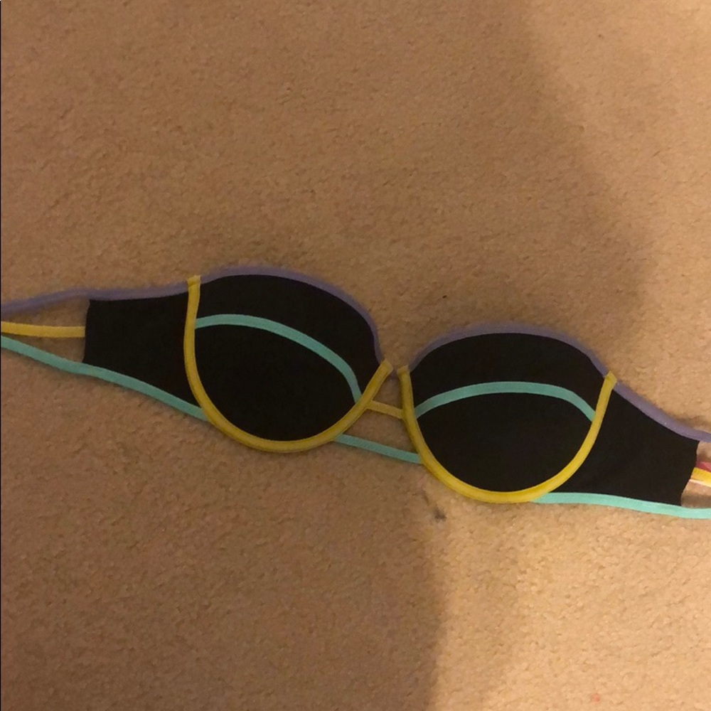 Victoria’s Secret Bikini Top!